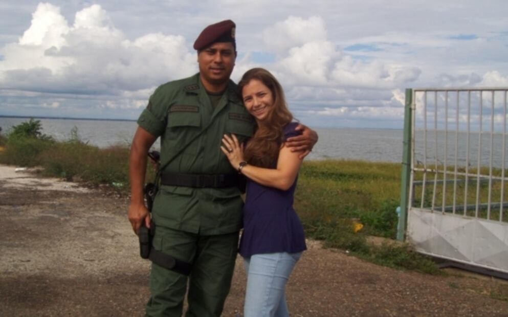 “Después de mucho tiempo, podremos abrazarnos”: familia venezolana se reencuentra por Año Nuevo en Costa Rica