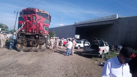 Se descarrila tren que transportaba combustible en Puebla