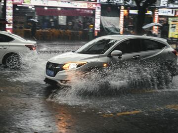 Consejos para pasar una inundación y no dañar tu auto