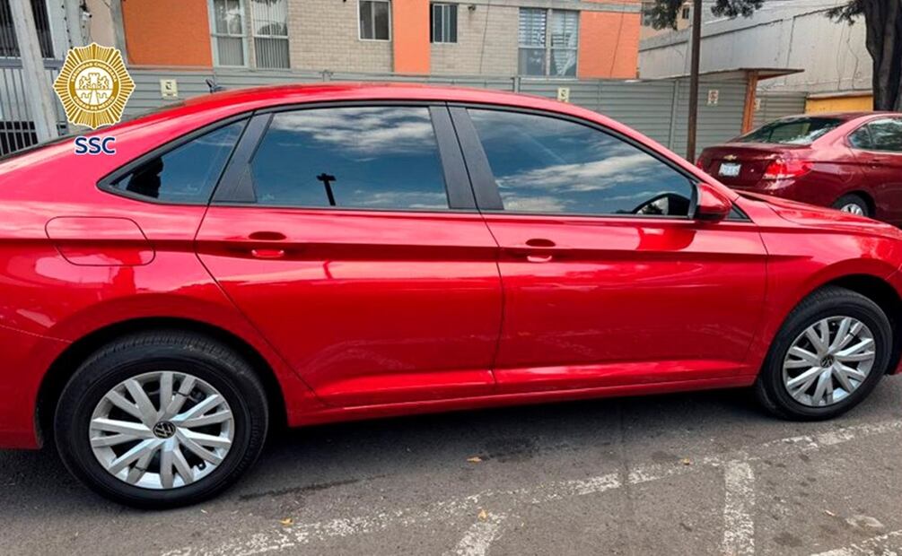 Detienen a un hombre en la alcaldía Benito Juárez; portaba narcóticos y un automóvil con reporte de robo en Jalisco. Foto: Especial