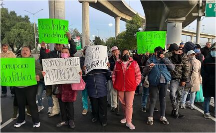 Comerciantes ambulantes de San Andrés Totoltepec bloquearon la autopista México-Cuernavaca; exigen reubicación 
