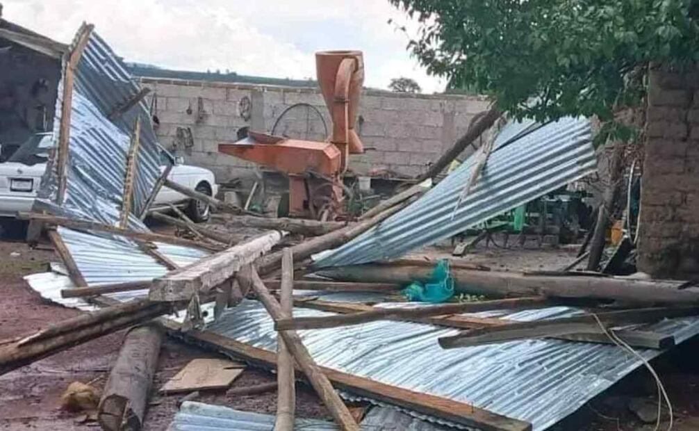 Tornado afecta viviendas en Almoloya, Hidalgo. Foto: Especial