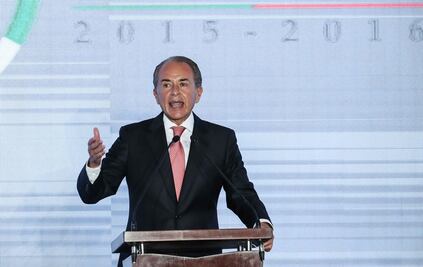 Gobernador de SLP reduce sueldo; anuncia descuentos en servicios públicos