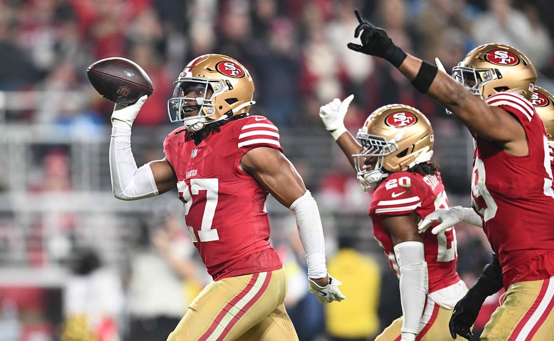 San Francisco 49ers cierran la Semana 12 con victoria sobre los Carolina Panthers / Foto: AFP