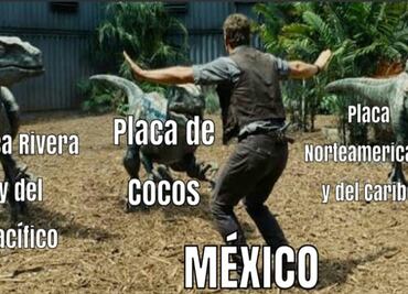 Tras sismo de madrugada, usuarios comparten "memes"