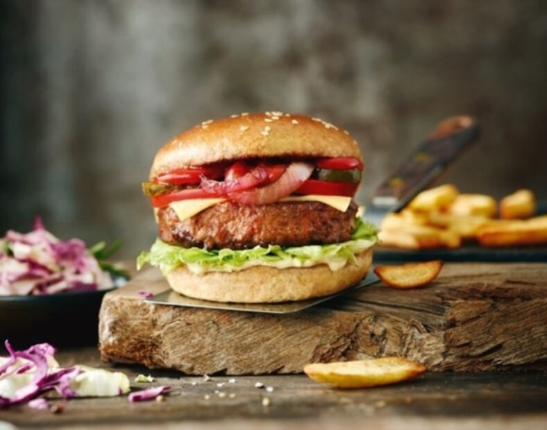 Chefs buscan adoctrinar a carnívoros con hamburguesas y otros alimentos de base vegetal