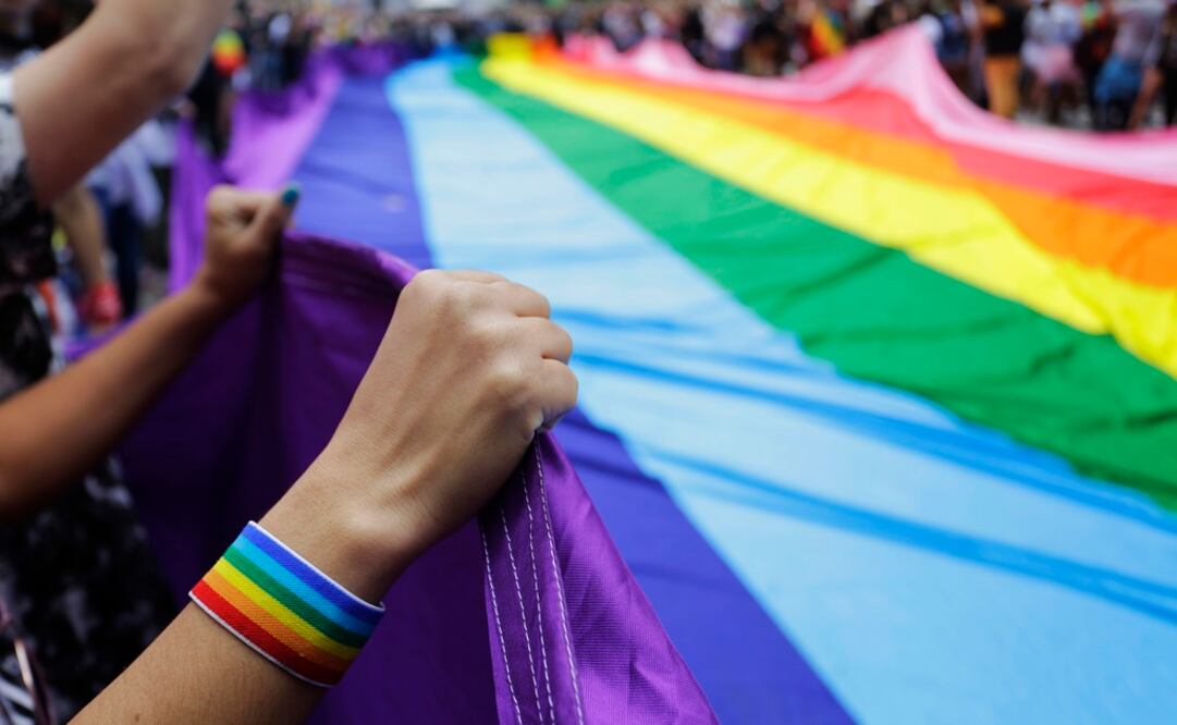 Ambos funcionarios electos hicieron notar que junio es el Mes del Orgullo de las Personas Gay, Lesbianas, Bisexuales y Transexuales (Foto: AP)