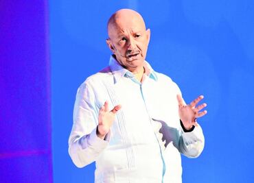 A Cuba le tocará determinar si Castro fue héroe o villano: Carlos Salinas