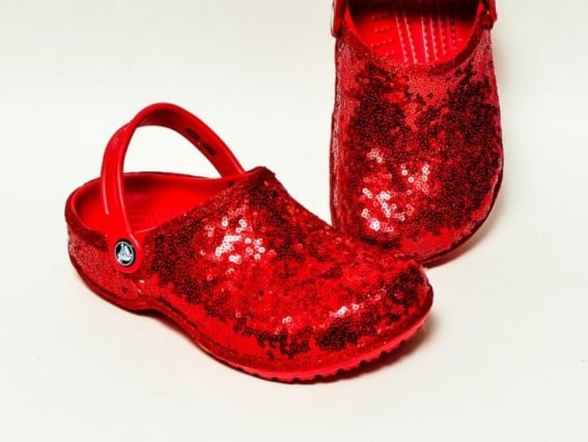 Alerta tendencia: Los Crocs de brillantina son la última obsesión de Instagram