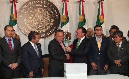 Zambrano llama a civilidad democrática en comparecencia de Videgaray