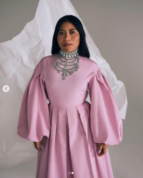 Yalitza Aparicio deslumbra en la revista Teen Vogue