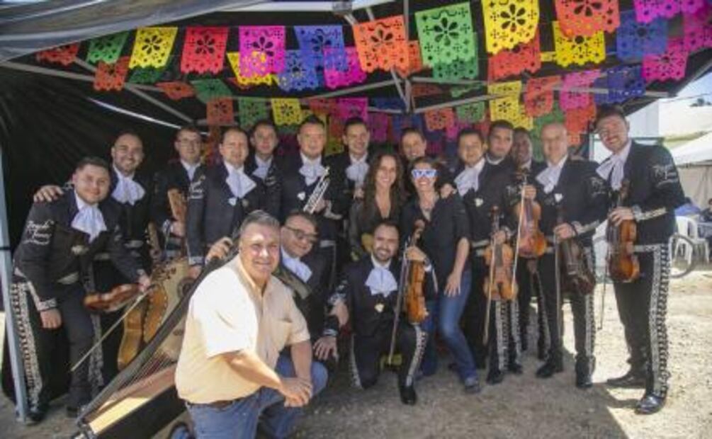 Kate del Castillo celebra su cumpleaños a la mexicana 