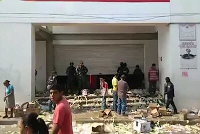 Estiman pérdidas por 35mdp tras saqueos de tiendas en Arcelia, Guerrero