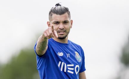 Las razones por las que el Milan quiere fichar al 'Tecatito' Corona