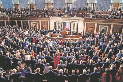 Cámara de Representantes de EU aprueba proyecto para evitar parálisis del gobierno; envían texto al Senado