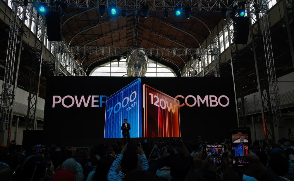 Realme GT7. Imagen: Paloma Vega