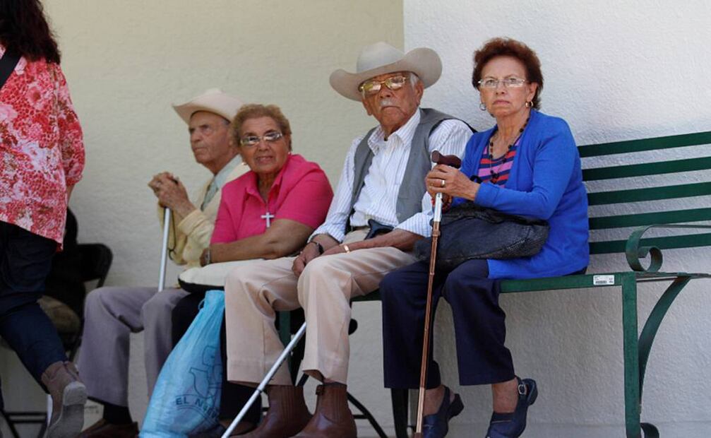 Los adultos mayores sufren rechazo social. Foto: Archivo / EL UNIVERSAL