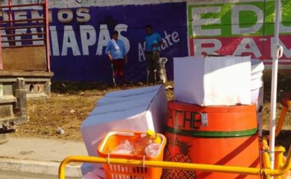 Se cansan de esperar a gobernador y saquean despensas