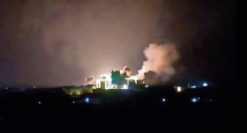 EU ataca instalaciones de la milicia hutí en Yemen; destruye misiles