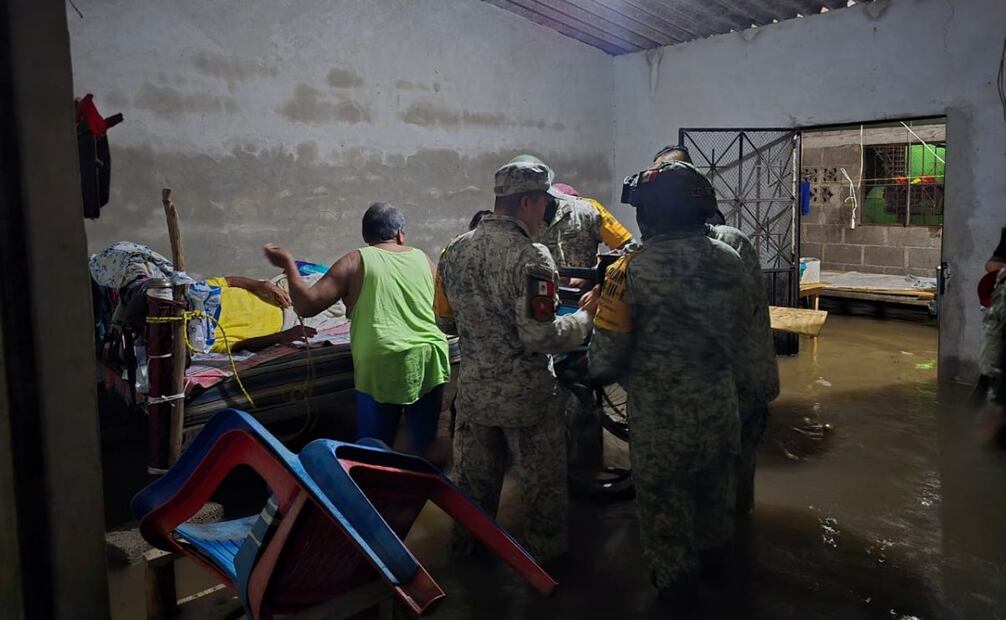 Crecida de ríos afectó 16 mil viviendas en Veracruz.
Foto: Especial