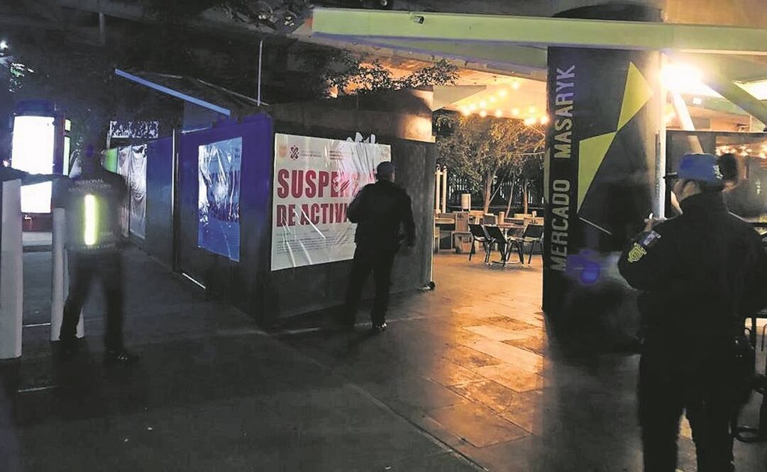 Personal de Miguel Hidalgo colocó sellos de suspensión a un establecimiento con giro de bar que no tenía licencia, en Mercado Masaryk, Polanco.