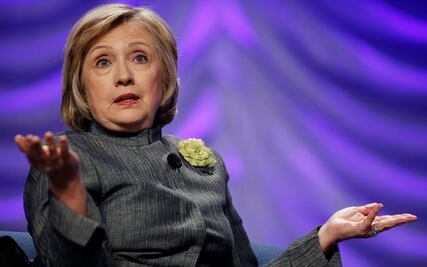 Tras derrota de Clinton, demócratas buscan nuevo líder 