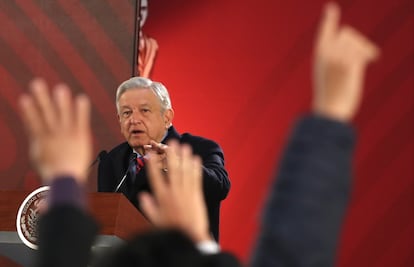 AMLO recibe respaldo de empresarios en el combate al huachicoleo