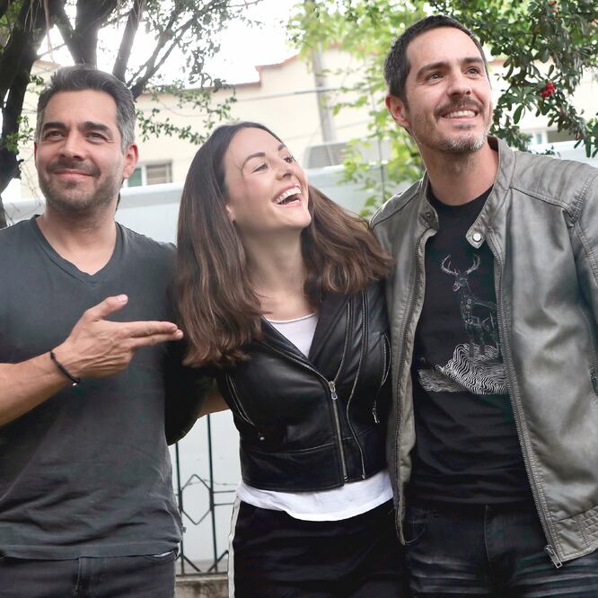 Omar Chaparro, Zuria Vega y Mauricio Ochmann conforman el trío de la historia. Foto: ARIEL OJEDA. EL UNIVERSAL 