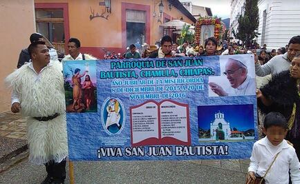 Peregrinan en Chamula para pedir paz