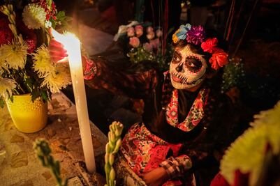 Celebran a los muertos en Mixquic