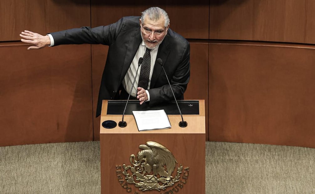Adán Augusto López durante la discusión de la Ley de Aguas Nacionales en el Senado de la República este jueves 4 de diciembre de 2025. Foto: Gabriel Pano/ EL UNIVERSAL