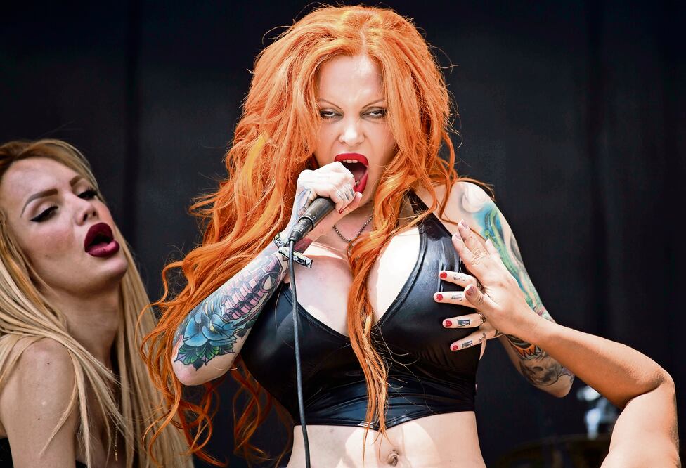 En noviembre hizo público el dolor constante que padecía porque en el glúteo izquierdo tenía seroma (ARCHIVO EL UNIVERSAL)