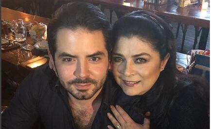 Llanto de Victoria Ruffo por viaje de su hijo José Eduardo Derbez genera dudas: ¿se va por trabajo o a un retiro espiritual?