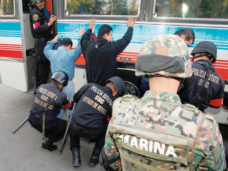 Los gobernadores presumen datos con incidencia delictiva a la baja; el Inegi, en tanto, señala que los ilícitos van al alza (ARCHIVO. EL UNIVERSAL)