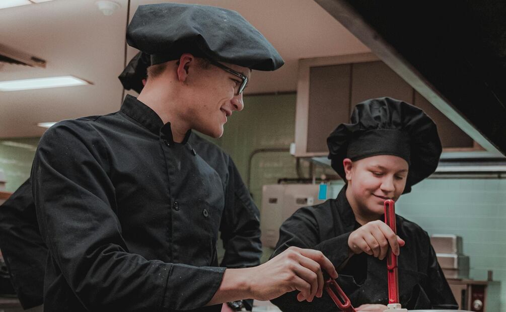 La importancia del uso del uniforme para chef. Foto: Pexels