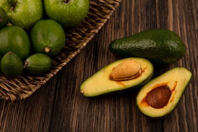 El truco para mantener el aguacate verde fuera del refrigerador