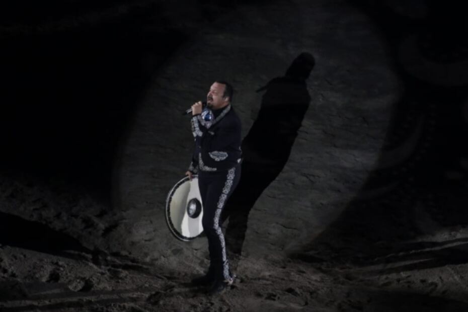 Pepe Aguilar y sus hijos reactivan los conciertos masivos en la CDMX