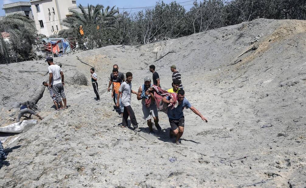 Medios palestinos reportaron ataques con aviones israelíes en ciudad de Gaza. Foto: EFE