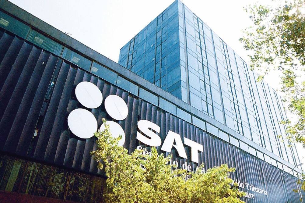 El número de personas que tienen obligaciones fiscales se incrementó de manera importante en la capital del país durante el último año (ARCHIVO EL UNIVERSAL)