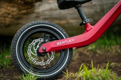 Bentley presenta bicicleta para niños y no es tan cara como pensarías
