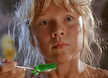 A 30 años del éxito, el rotundo cambio físico de Ariana Richards, la niña de “Jurassic Park”