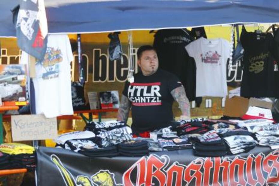 Neonazis conmemoran natalicio de Hitler con festival de rock en Alemania