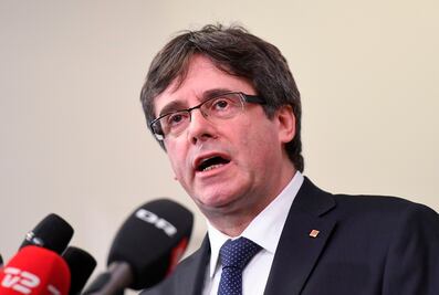 Tribunal español frena la investidura a distancia de Puigdemont