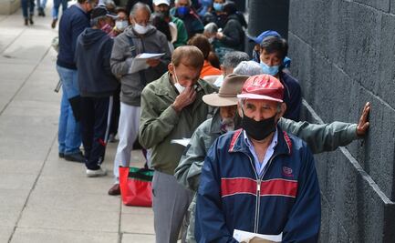 Hacen largas filas para tramitar la Tarjeta del Bienestar