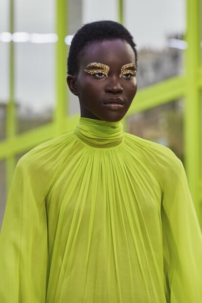 La tendencia más top en maquillaje la vimos en el desfile de Valentino