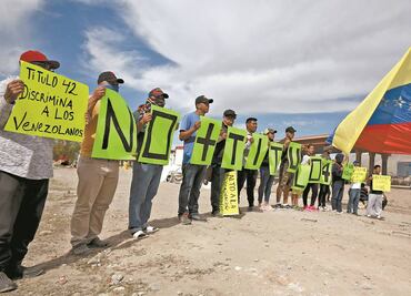Venezolanos protestan contra la violencia de EU