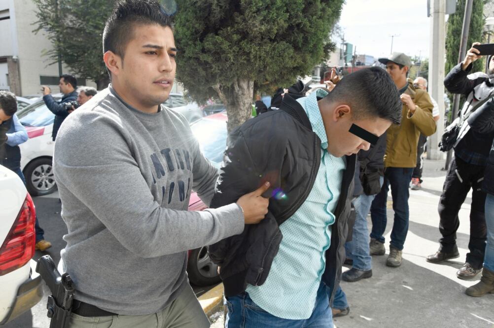 Proceso. Los presuntos delincuentes de 40, 28 y 22 años, fueron remitidos al MP Cuauhtémoc-2. (ARMANDO MARTINEZ. EL UNIVERSAL)