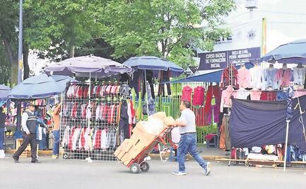 Atienden quejas de 3 alcaldías sobre reubicación y atención del comercio informal