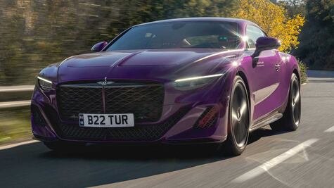 El interior del Bentley Batur tiene elementos de oro