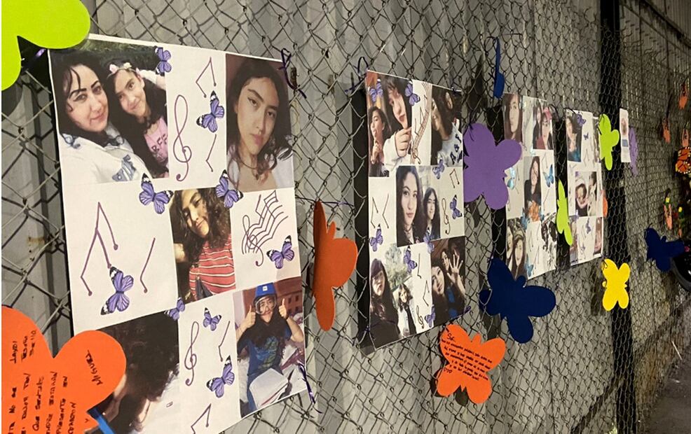 La noche del 10 de noviembre del 2022, las hermanas que se dirigían a un concierto de “Zoé”, acompañadas de su padre, caminaban sobre la banqueta de Viaducto Río de la Piedad en la colonia Consulado, cuando la poca visibilidad y la falta del alcantarillado provocó que cayeran ambas a una coladera, hecho que ocasionó su muerte. Foto: Juan Carlos Williams/EL UNIVERSAL